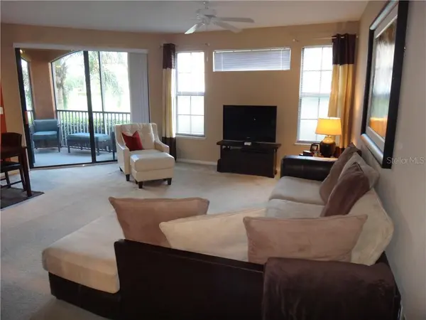 8325 38TH STREET CIR E #102, Sarasota, FL 34243
