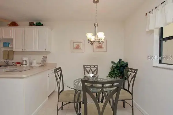 7153 W COUNTRY CLUB DR N #146, Sarasota, FL 34243