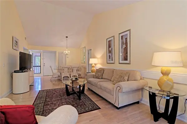 1677 BROOKHOUSE CIRCLE #BR223, Sarasota, FL 34231