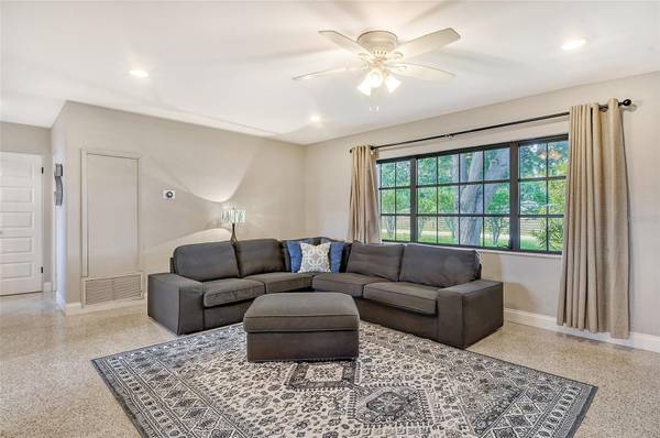2309 LYNN ST, Sarasota, FL 34231