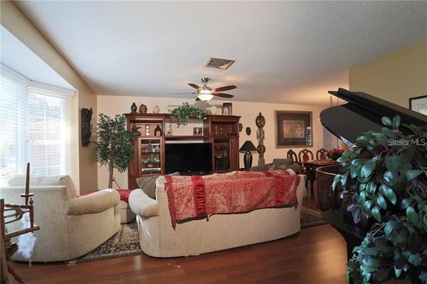 2929 MAYFLOWER ST, Sarasota, FL 34231