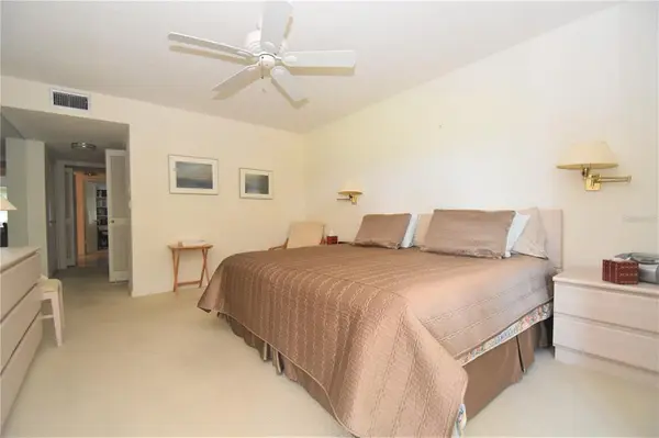1526 PELICAN POINT DR #BA144, Sarasota, FL 34231