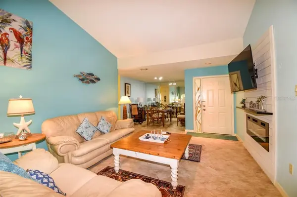243 SOUTHAMPTON LN #273, Venice, FL 34293