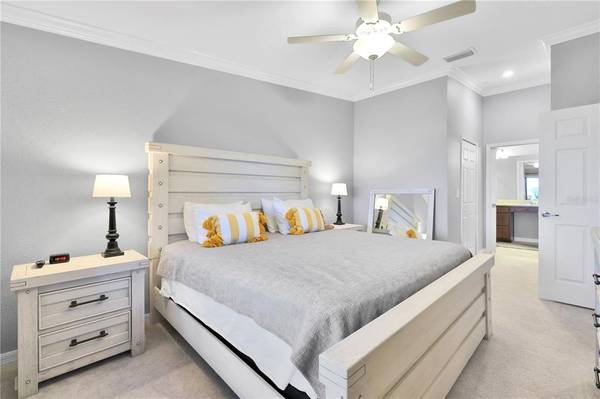 5634 PALMER CIR #203, Bradenton, FL 34211