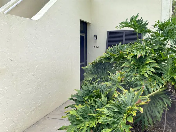 4648 LONGWATER CHASE #99, Sarasota, FL 34235