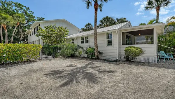 3708 SANDSPUR LN, Nokomis, FL 34275