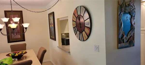 1250 N PORTOFINO DR #102MAR, Sarasota, FL 34242