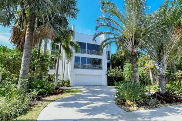 213 N WASHINGTON DR, Sarasota, FL 34236