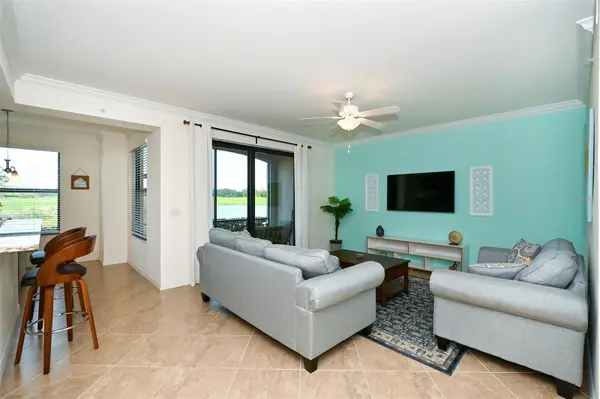 5567 PALMER CIR #104, Bradenton, FL 34211