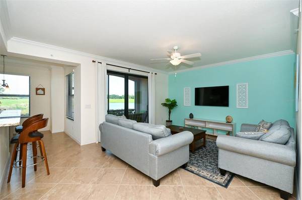 5567 PALMER CIR #104, Bradenton, FL 34211