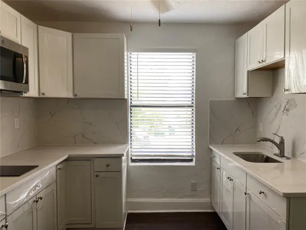 401 COLONIA LN E #15, Nokomis, FL 34275