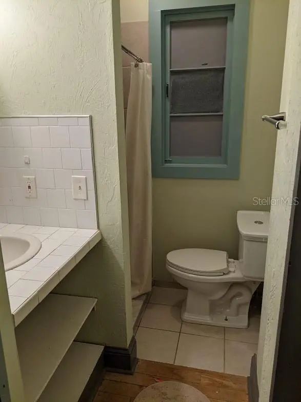401 COLONIA LN E #13, Nokomis, FL 34275