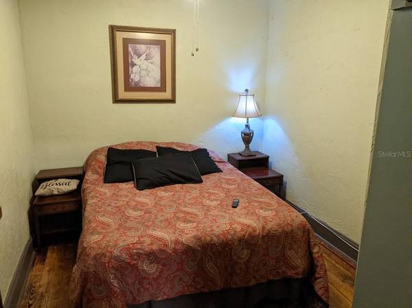 401 COLONIA LN E #13, Nokomis, FL 34275