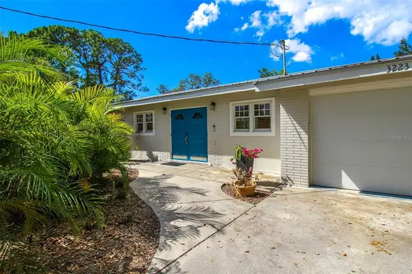 3223 ROWENA ST, Sarasota, FL 34231