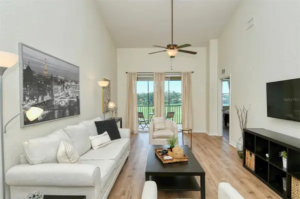 905 FAIRWAY COVE LN #205, Bradenton, FL 34212