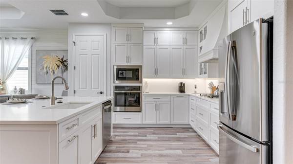 5725 CHEECH GLN, Lakewood Ranch, FL 34211