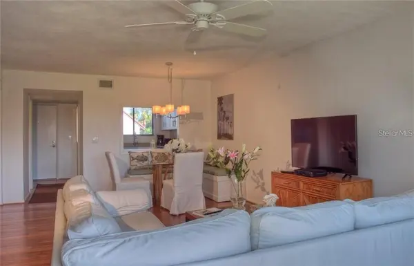 1622 STICKNEY POINT RD #22-202, Sarasota, FL 34231