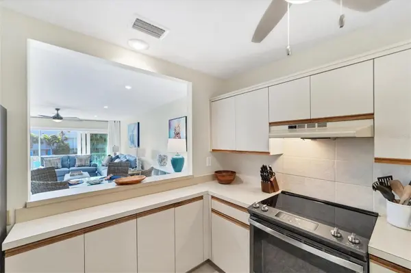500 S WASHINGTON DR #18B, Sarasota, FL 34236