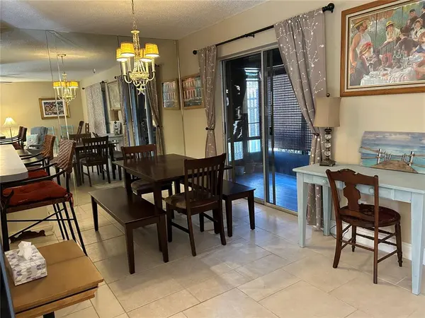 6102 7TH AVE W #6102, Bradenton, FL 34209