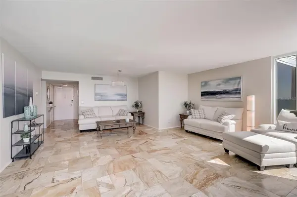 2425 GULF OF MEXICO DR #14B, Longboat Key, FL 34228