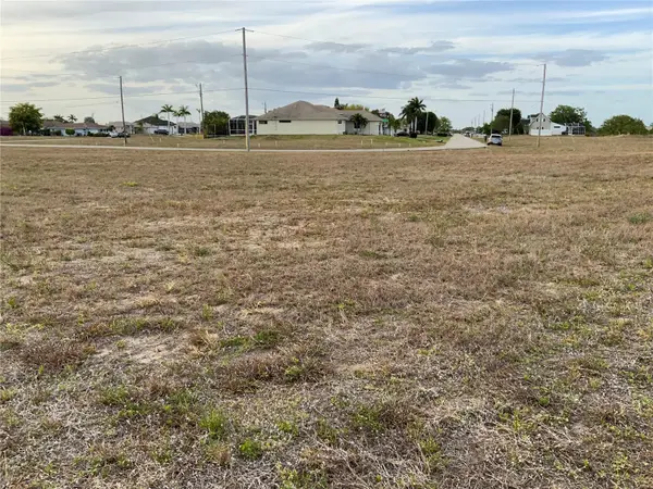1830 NE 14TH ST, Cape Coral, FL 33909