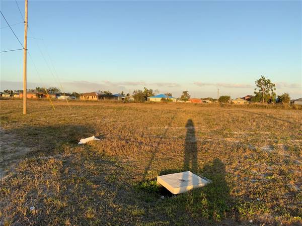1830 NE 14TH ST, Cape Coral, FL 33909