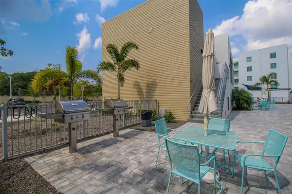 1703 N TAMIAMI TRL #B406, Sarasota, FL 34234