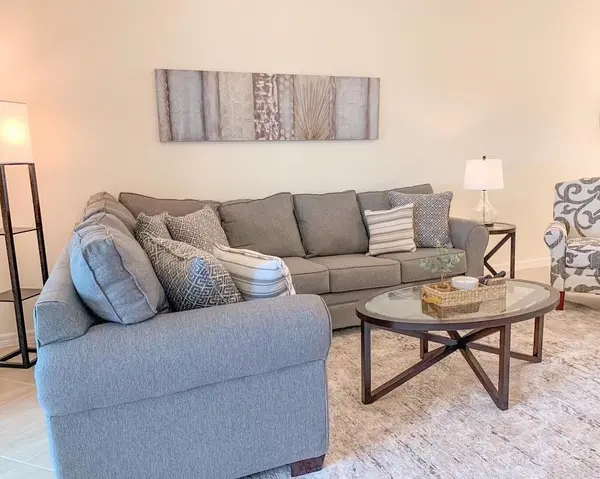 5710 PALMER CIR #202, Bradenton, FL 34211