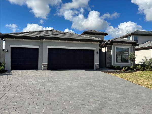 15513 WHITE LINEN DR, Lakewood Ranch, FL 34211