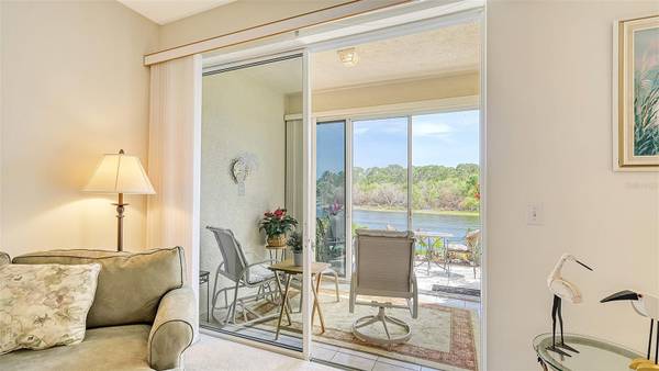 8350 WINGATE DR #913, Sarasota, FL 34238