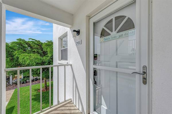 116 VISTA HERMOSA CIR #210C, Sarasota, FL 34242