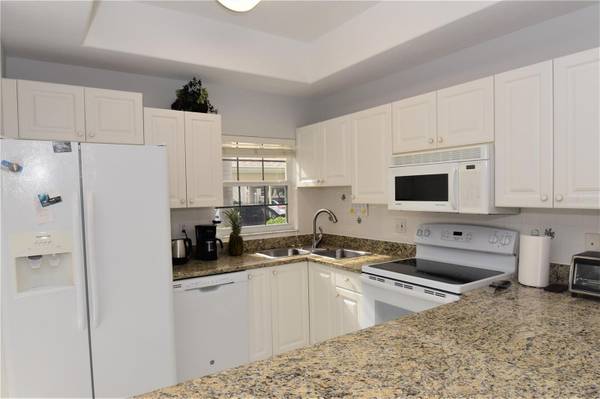 4235 CASTLEBRIDGE LN #1216, Sarasota, FL 34238