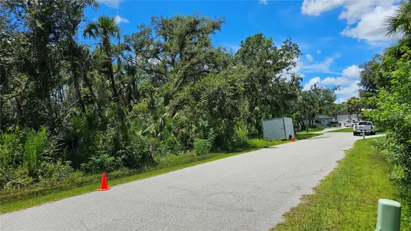 SHAWNEE TER, North Port, FL 34286