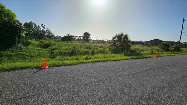 HACIENDA ST, North Port, FL 34287