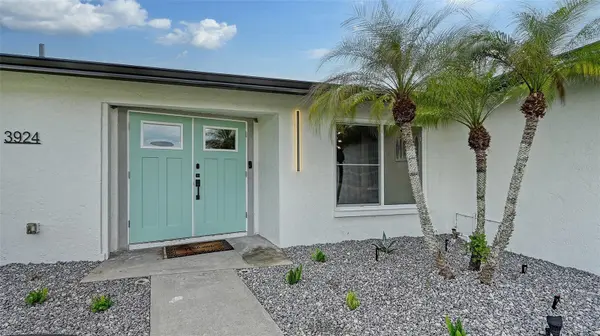 3924 HELENE ST, Sarasota, FL 34233