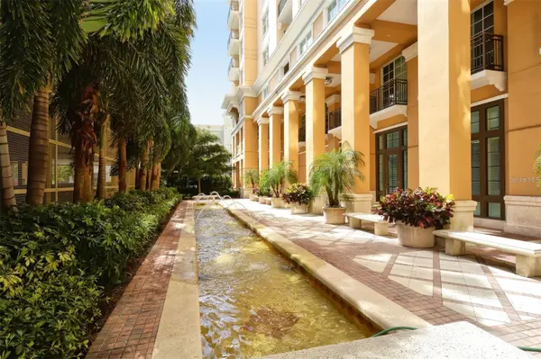 750 N TAMIAMI TRL #916, Sarasota, FL 34236