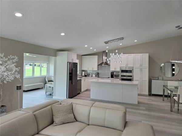 3503 AVENIDA MADERA #B, Bradenton, FL 34210