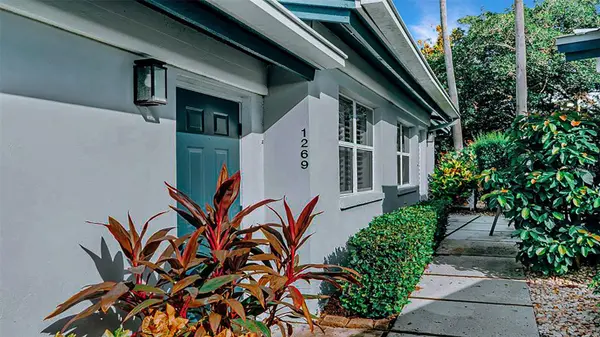 1269 SIESTA BAYSIDE DR #1269-C, Sarasota, FL 34242