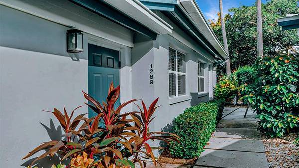 1269 SIESTA BAYSIDE DR #1269-C, Sarasota, FL 34242