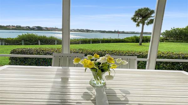 1360 SIESTA BAYSIDE DR #1360-D, Sarasota, FL 34242