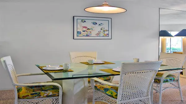 1351 SIESTA BAYSIDE DR #1351-D, Sarasota, FL 34242
