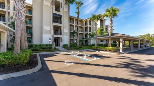 17510 GAWTHROP DR #105, Bradenton, FL 34211