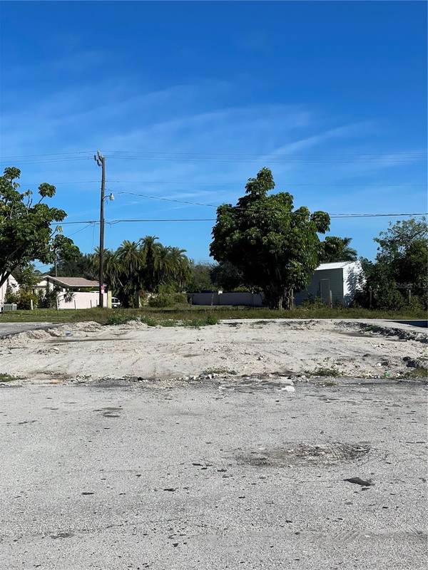 3782 TAMIAMI TRL #B, Port Charlotte, FL 33952