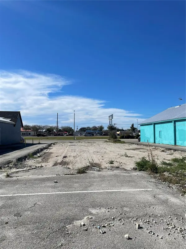 3782 TAMIAMI TRL #B, Port Charlotte, FL 33952