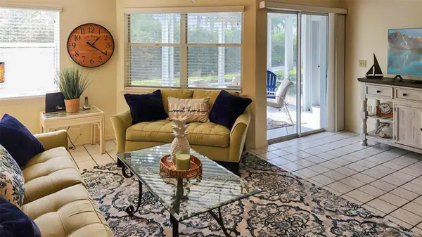 1318 SIESTA BAYSIDE DR #C, Sarasota, FL 34242