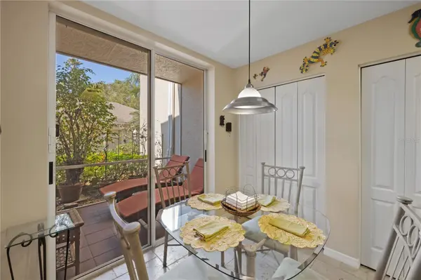 9611 CASTLE POINT DR #915, Sarasota, FL 34238