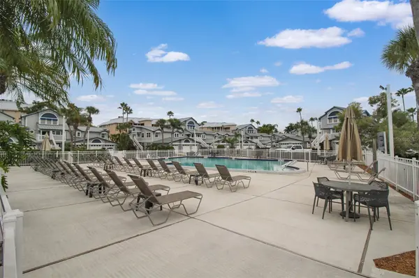 1339 SIESTA BAYSIDE DR #1339-C, Sarasota, FL 34242