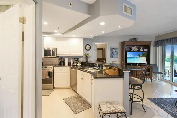 1364 SIESTA BAYSIDE DR #1364-C, Sarasota, FL 34242