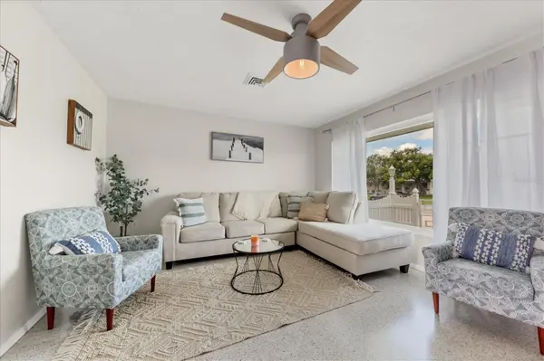 3126 BOUGAINVILLEA ST, Sarasota, FL 34239