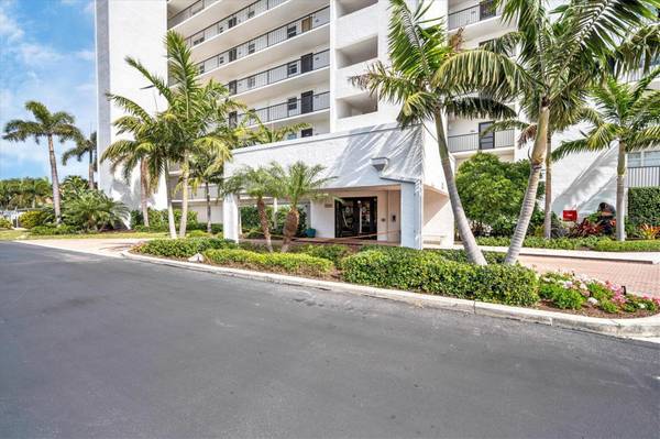 9393 MIDNIGHT PASS RD #302, Sarasota, FL 34242